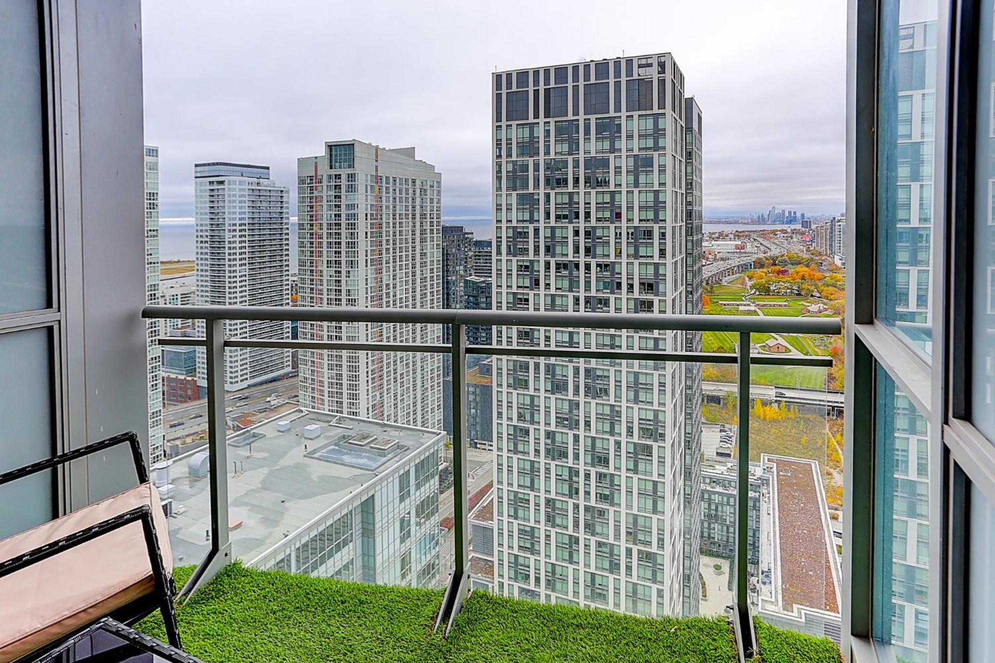 Lakeview Apartments Downtown Toronto Bagian luar foto